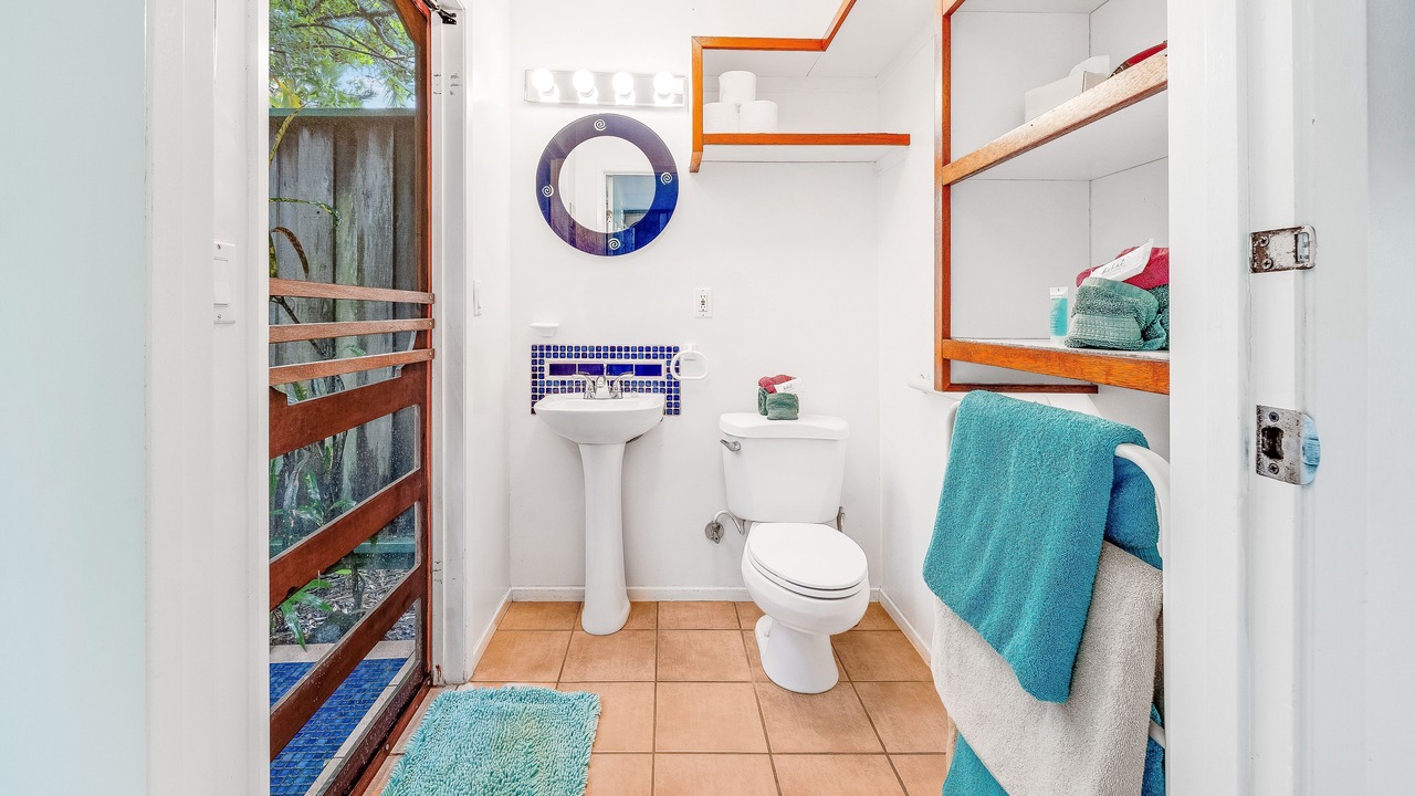 Photo of Bathroom in Haiku