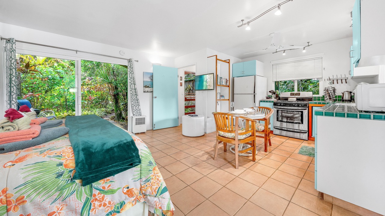 Photo of Bedroom in Haiku