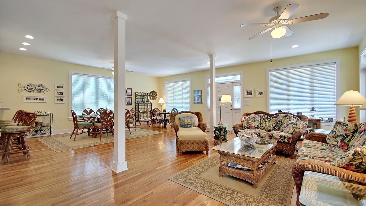Photo of Livingroom in Isle of Palms