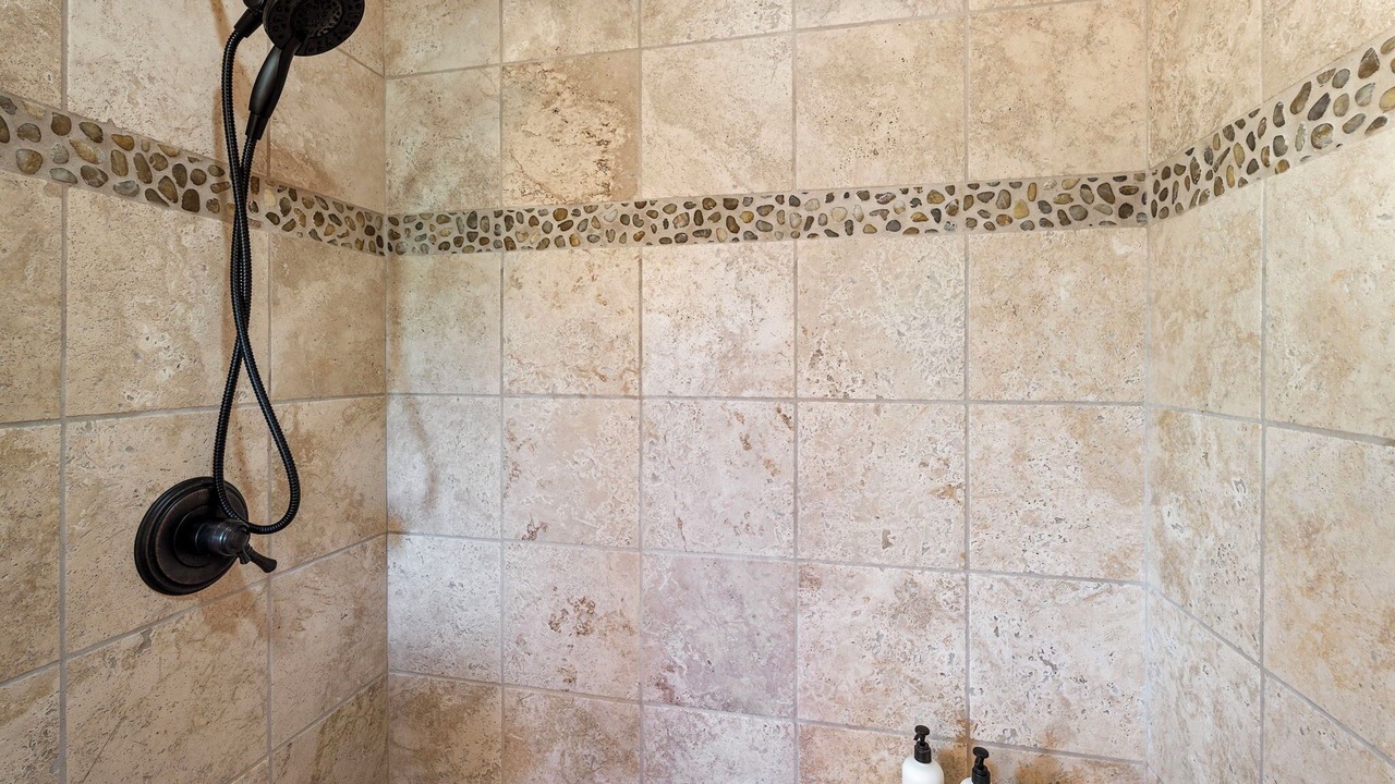 Photo of Bathroom in Kahaluu Bay