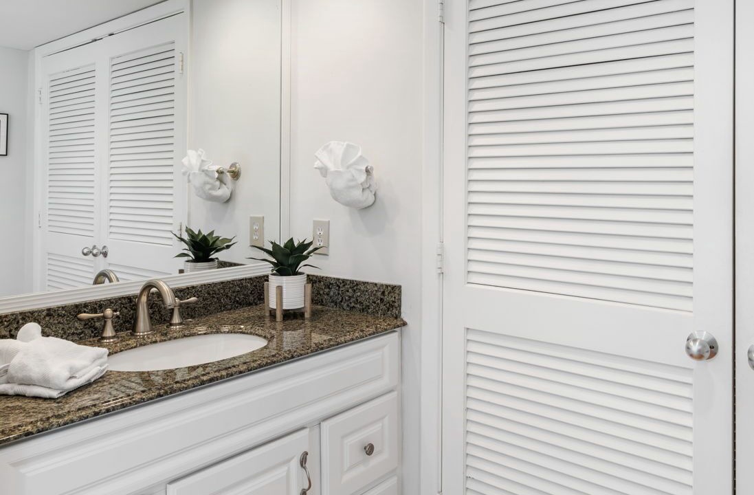 Photo of Bathroom in Spinnaker Beachhouses