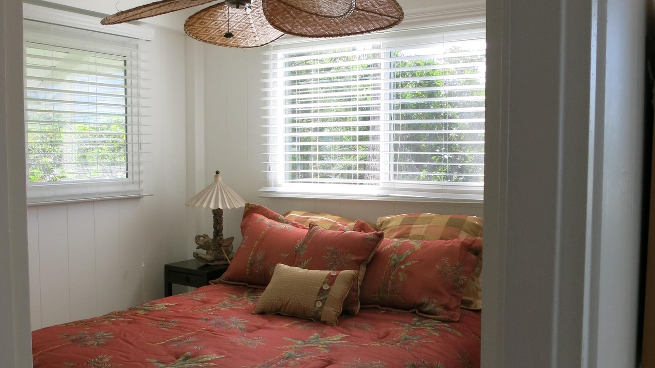 Photo of Bedroom in Maili