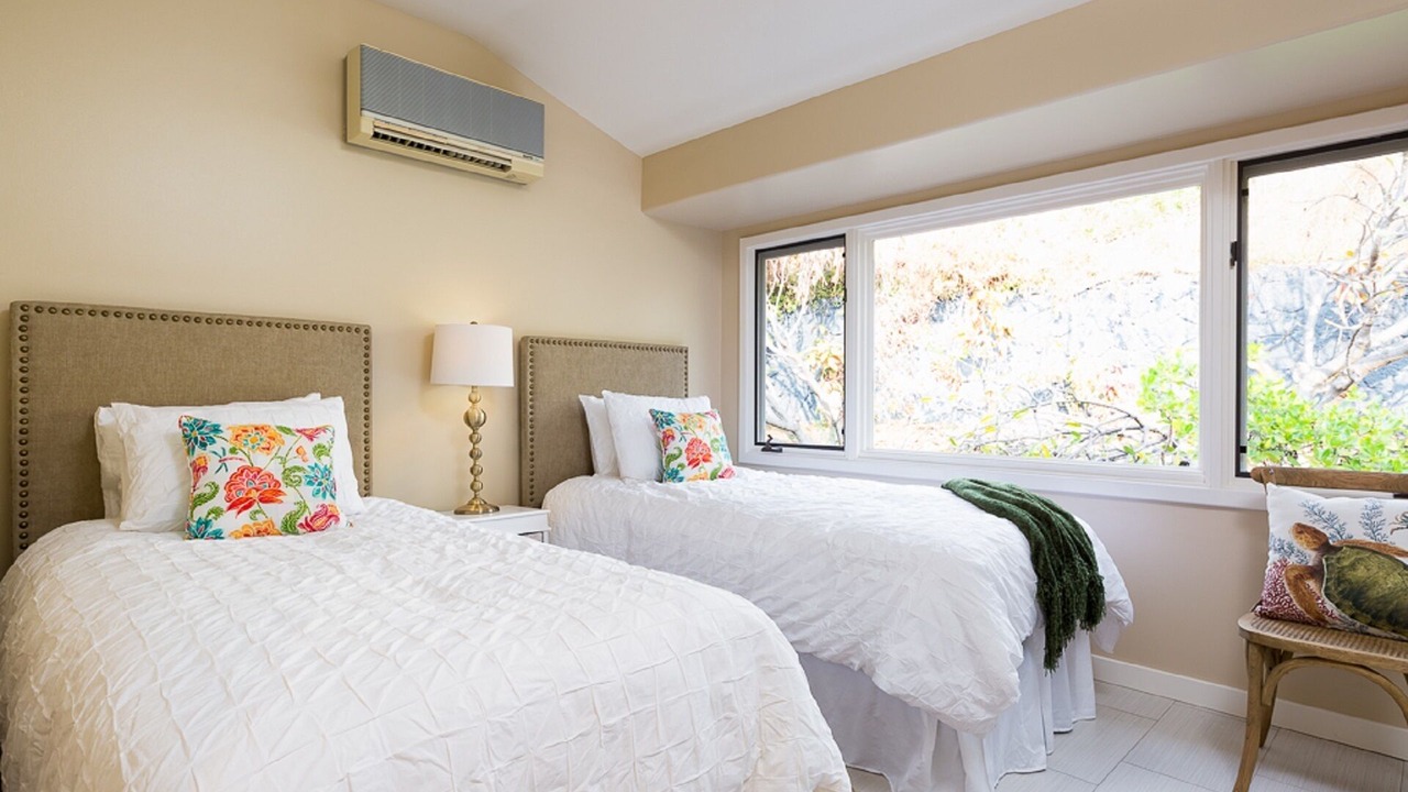 Photo of Bedroom in Kahaluu-Keauhou