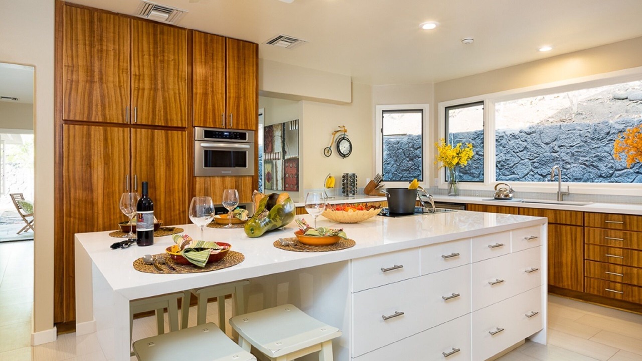Photo of Kitchen in Kahaluu-Keauhou