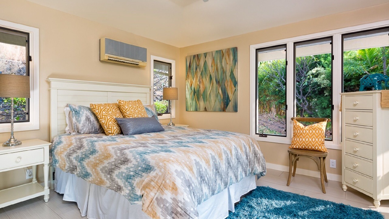 Photo of Bedroom in Kahaluu-Keauhou