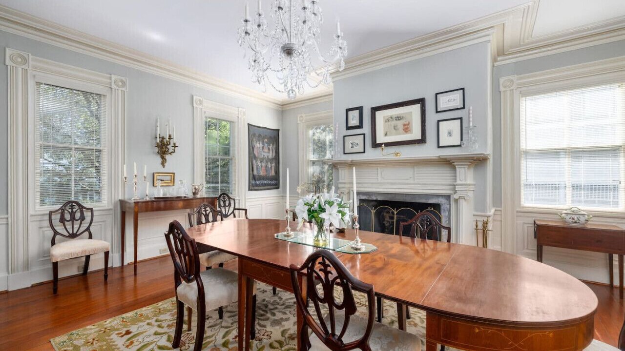 Photo of Livingroom in South of Broad