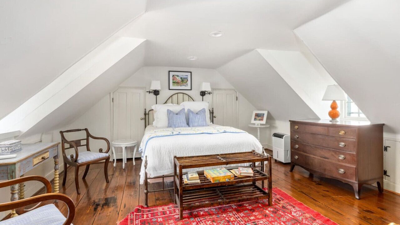 Photo of Bedroom in South of Broad