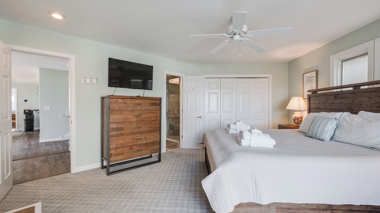 Photo of Bedroom in North Forest Beach