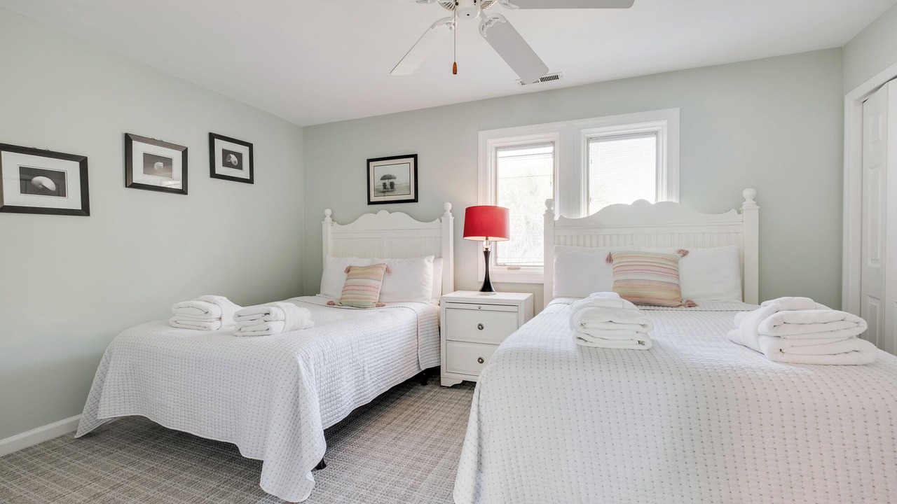 Photo of Bedroom in North Forest Beach