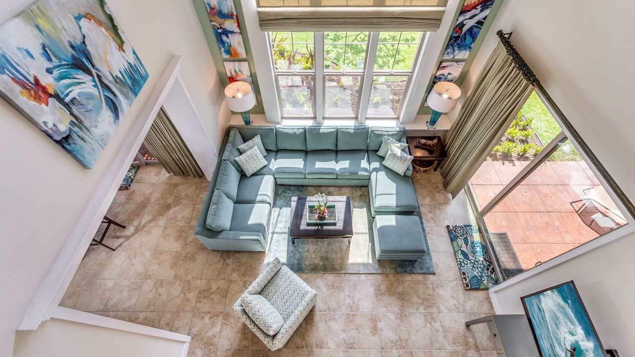 Photo of Livingroom in Kulalani