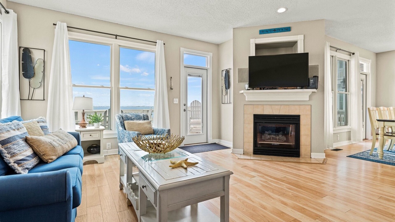 Photo of Livingroom in Manteo
