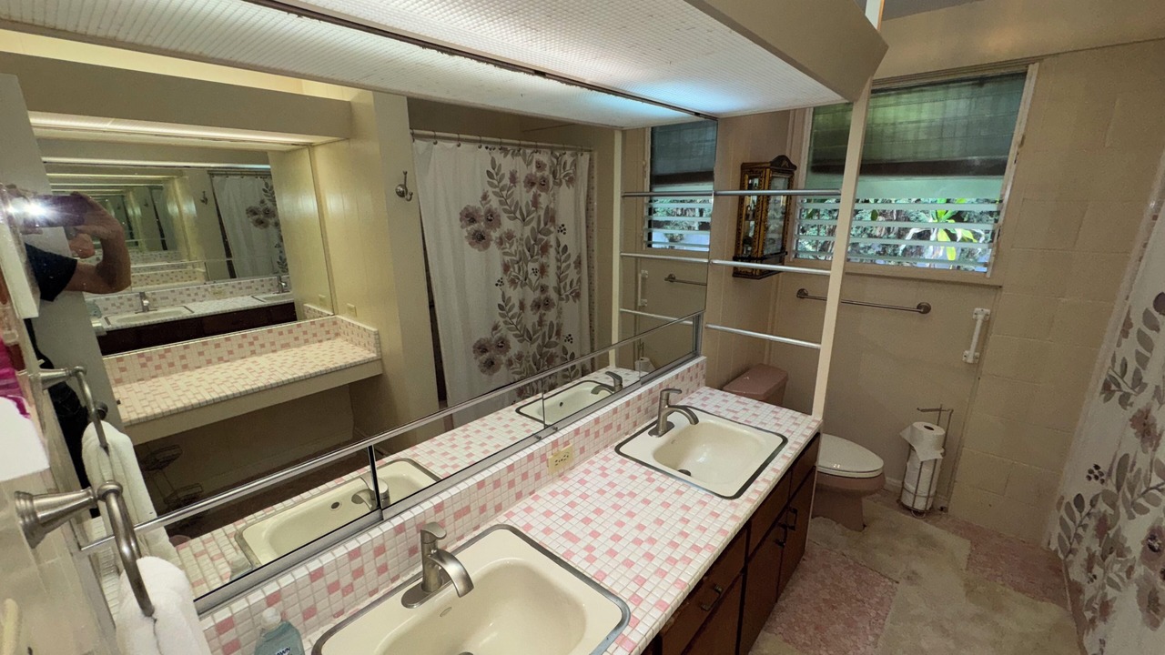 Photo of Bathroom in Kailua
