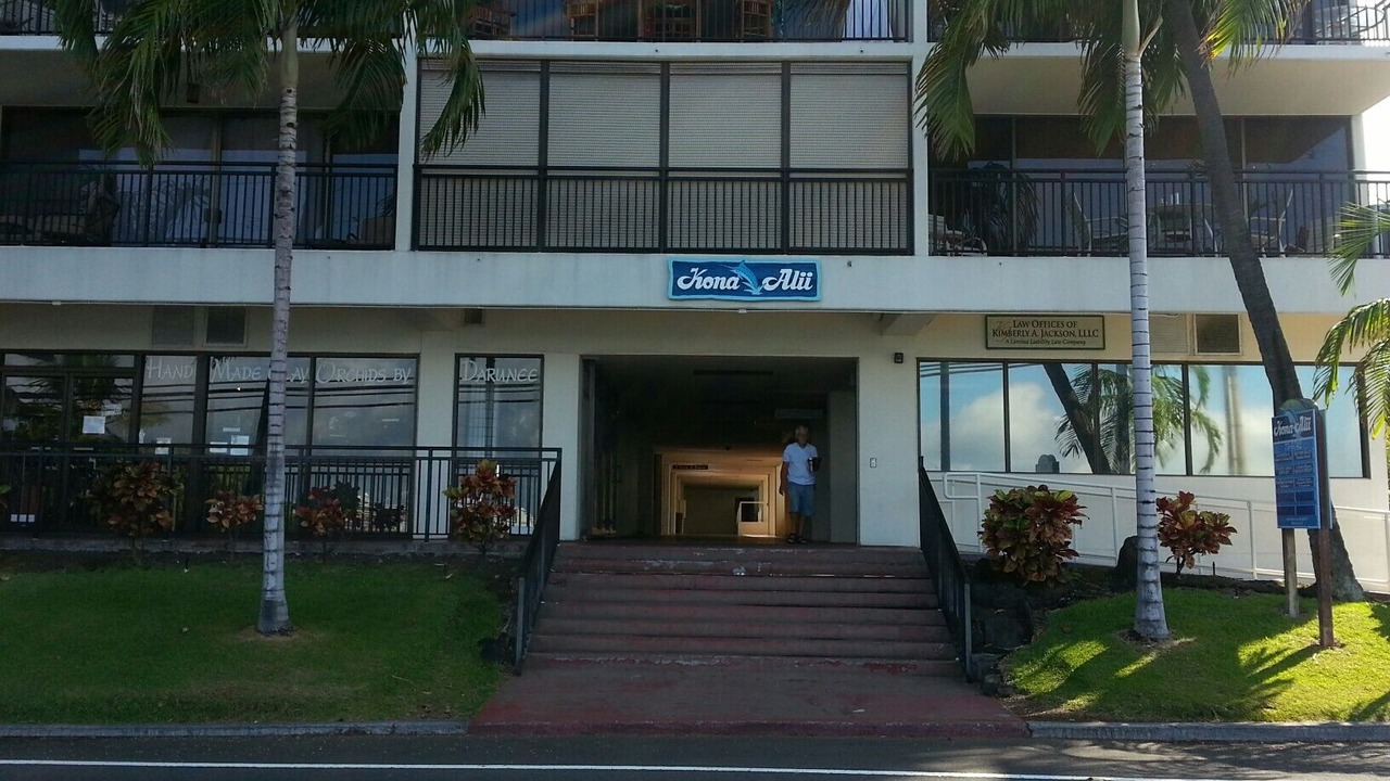 Photo of Others in Historic Kailua Village