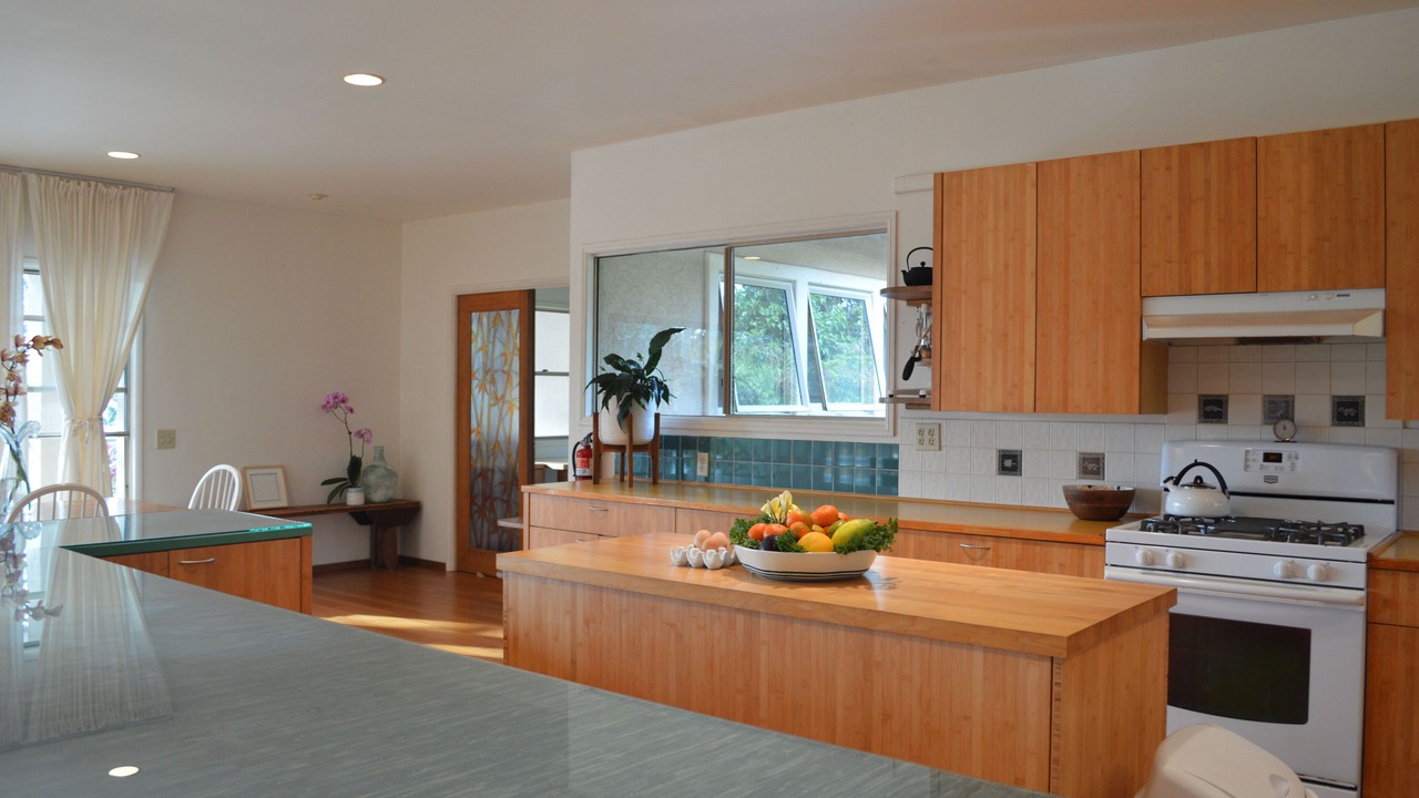 Photo of Kitchen in Hamakuapoko