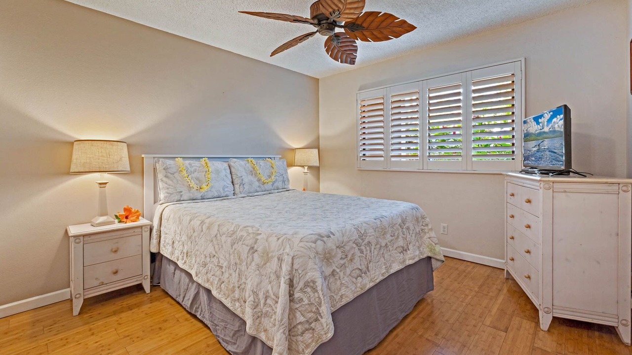 Photo of Bedroom in Maalaea