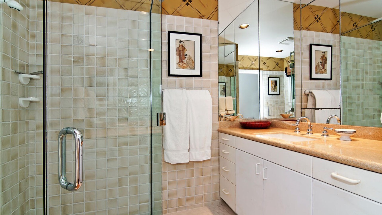 Photo of Bathroom in Kalama Tract