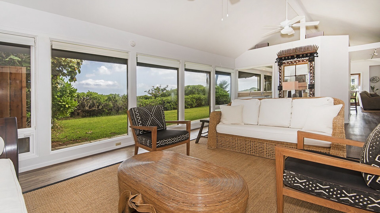Photo of Livingroom in Kalama Tract