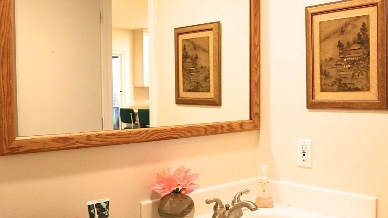Photo of Bathroom in Hilo