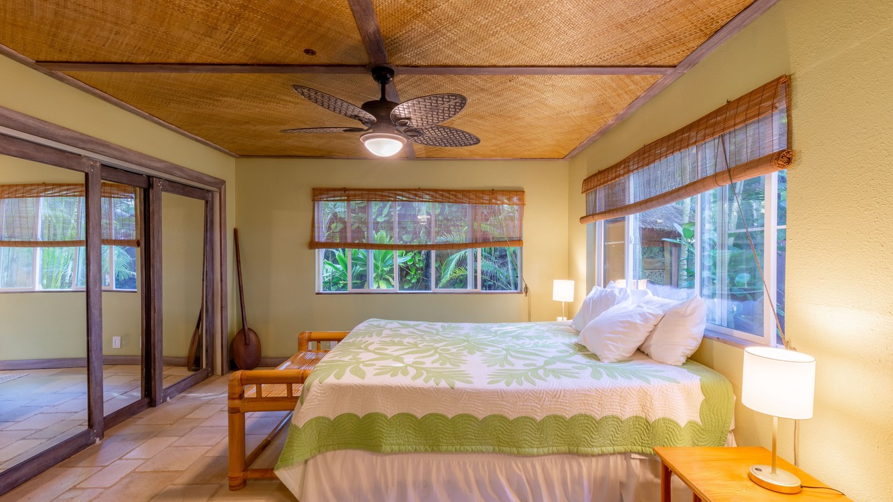 Photo of Bedroom in Waialua