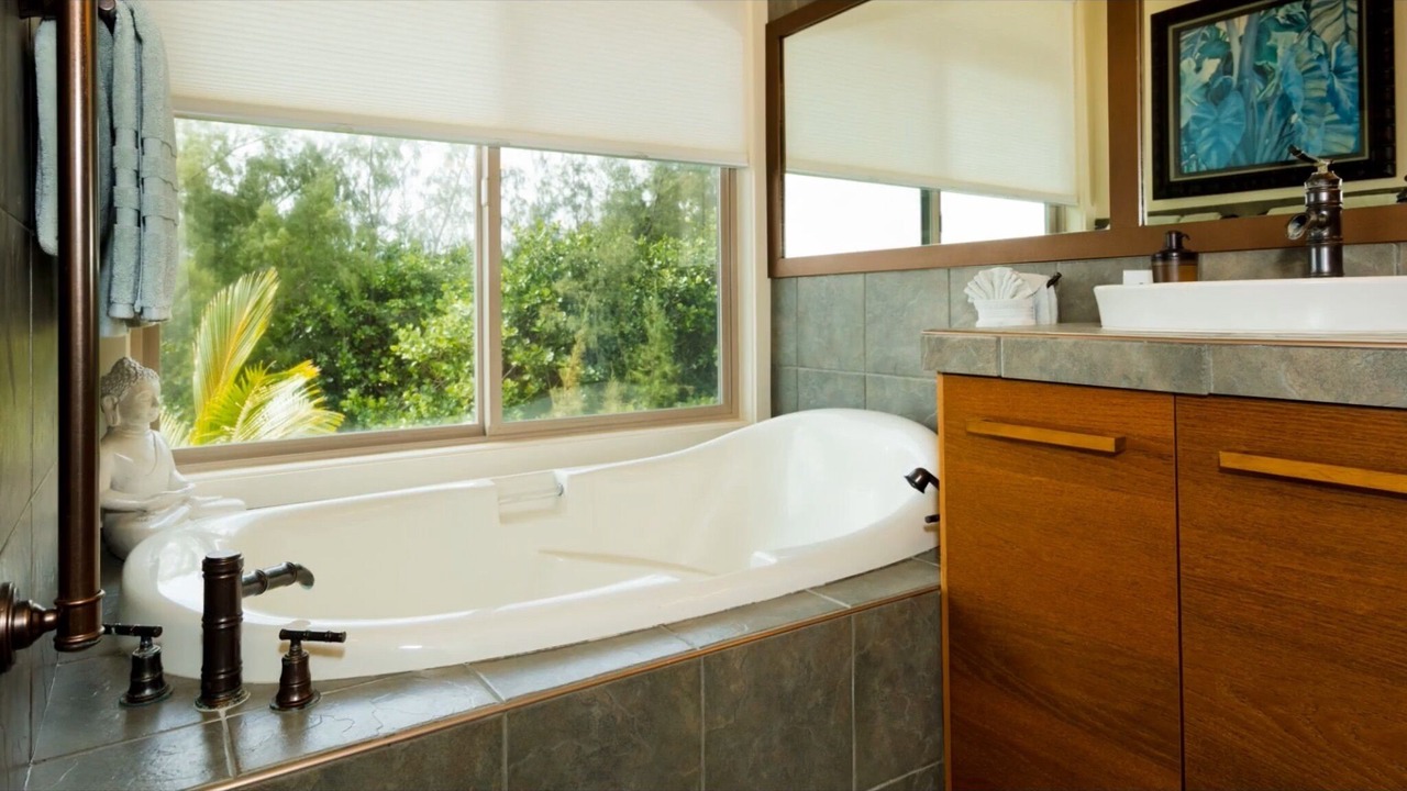 Photo of Bathroom in Keaau