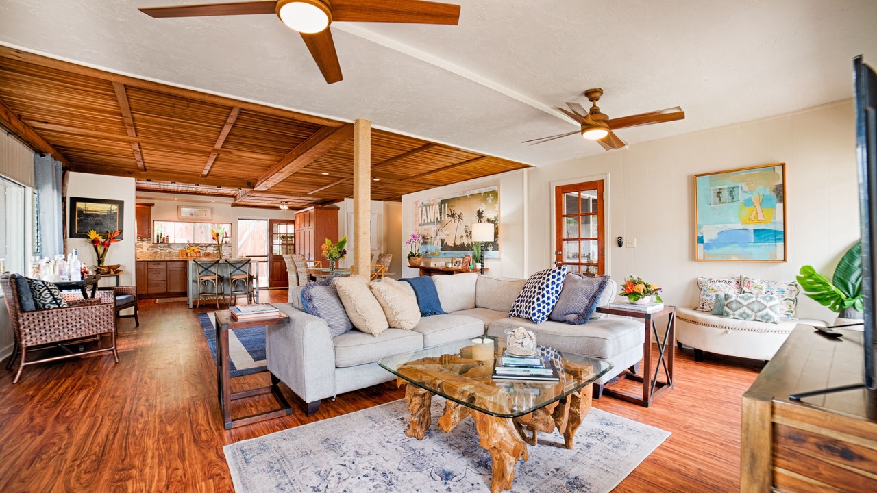 Photo of Livingroom in Kuau