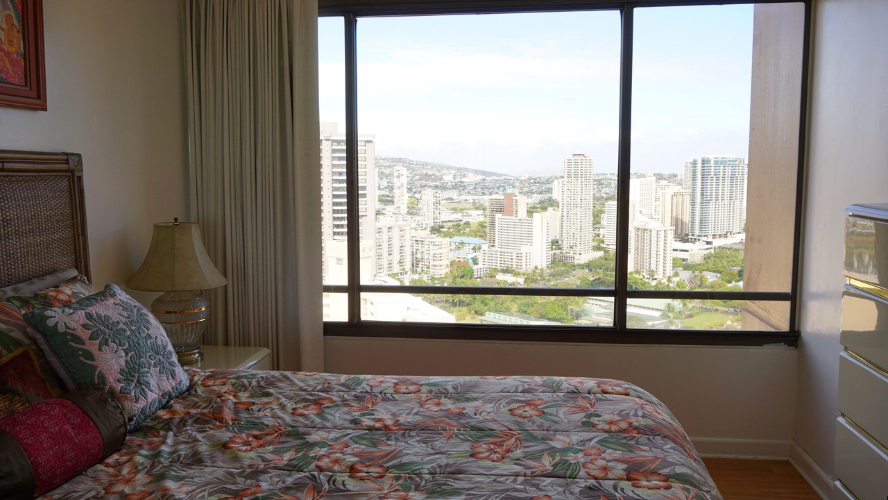 Photo of Bedroom in Waikiki