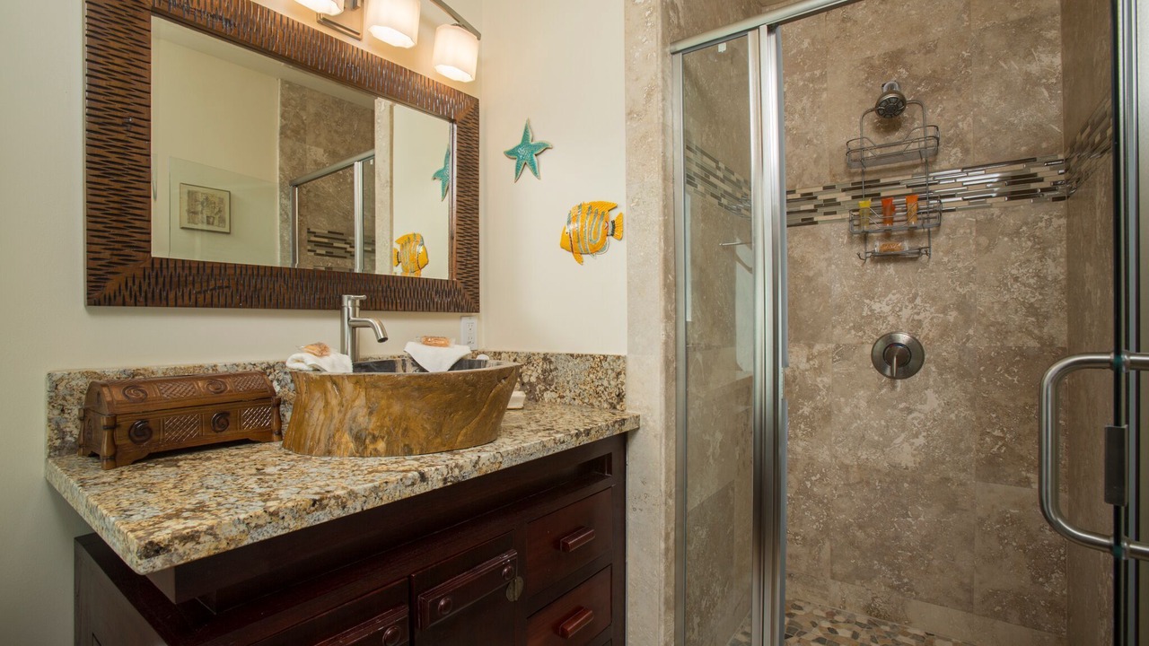 Photo of Bathroom in Kaanapali