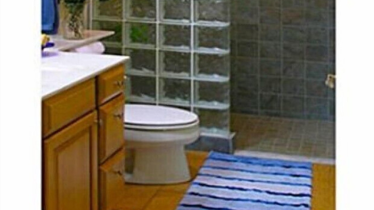 Photo of Bathroom in Makaha