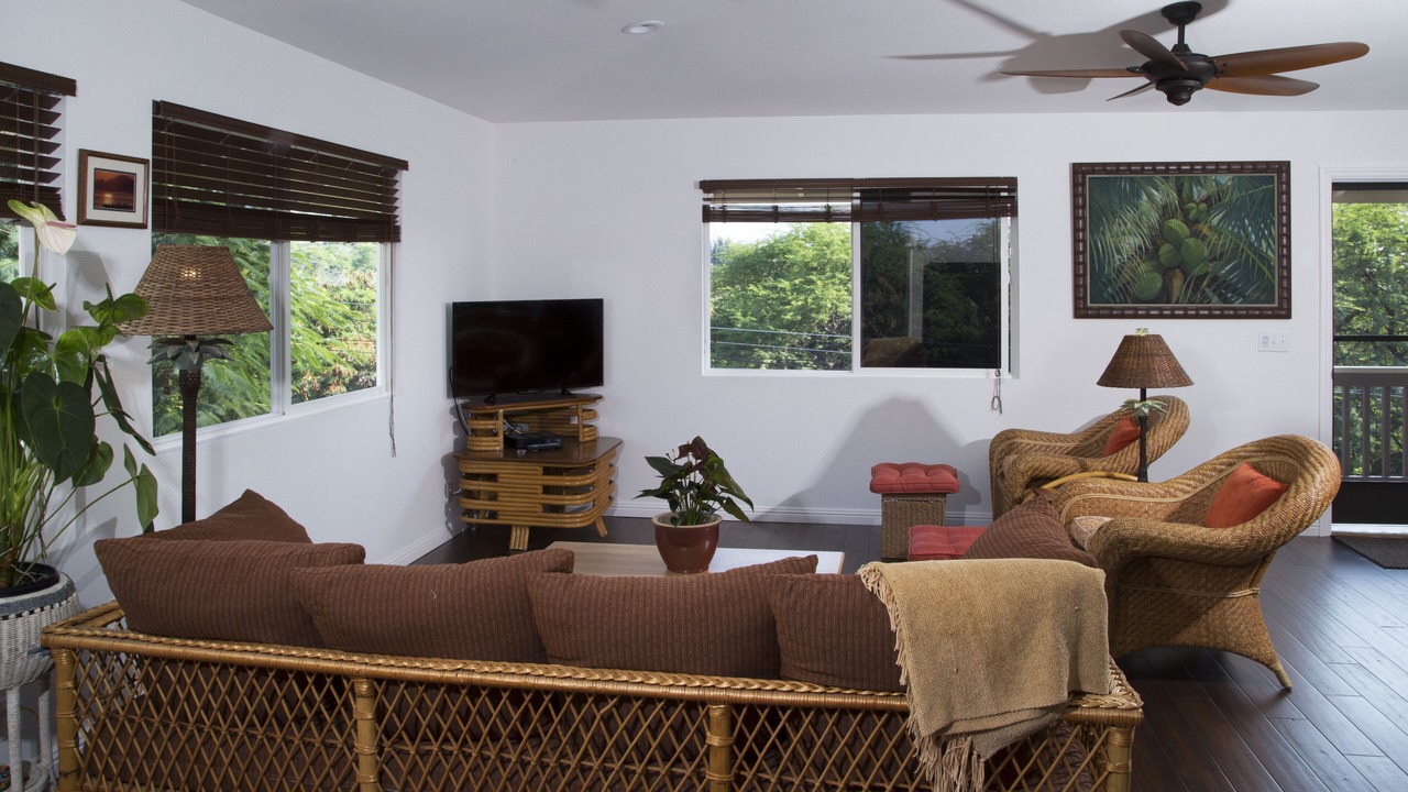 Photo of Livingroom in Historic Kailua Village