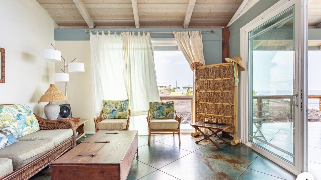 Photo of Livingroom in Captain Cook