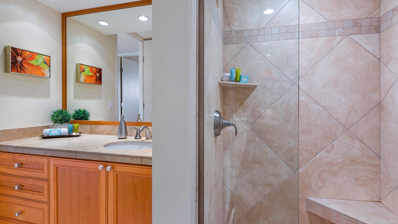 Photo of Bathroom in Honokowai