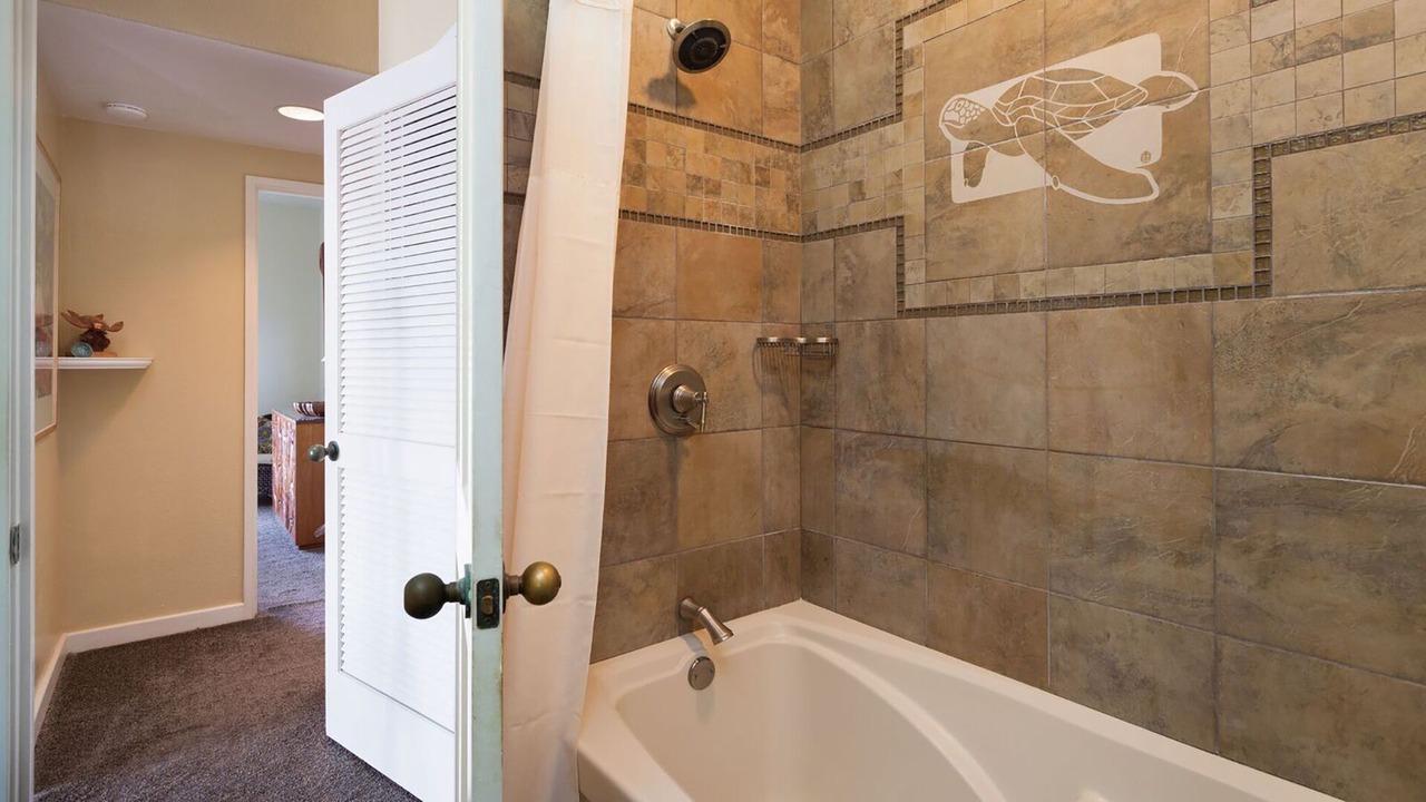 Photo of Bathroom in Keauhou