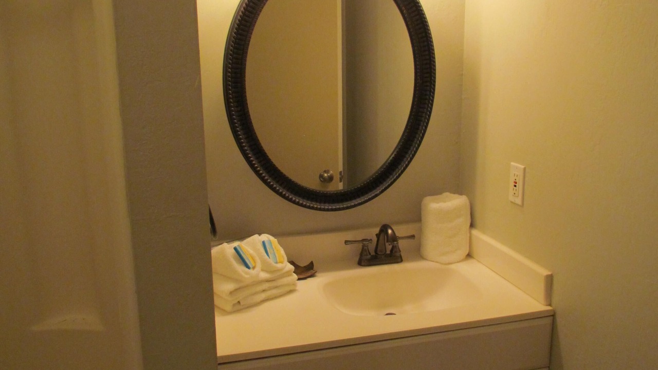 Photo of Bathroom in Kahana