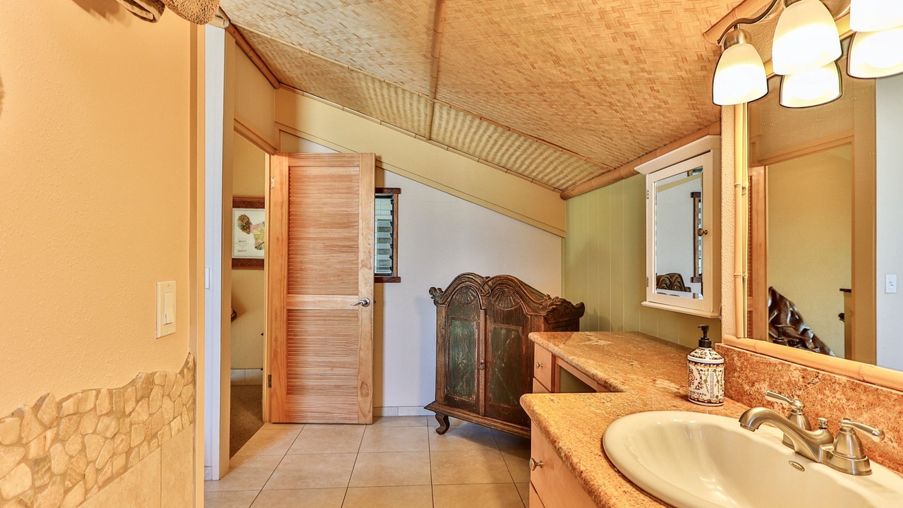 Photo of Bathroom in Napili
