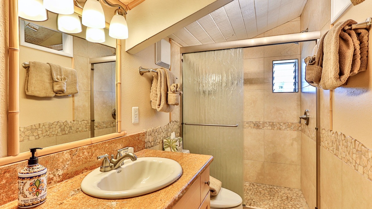 Photo of Bathroom in Napili