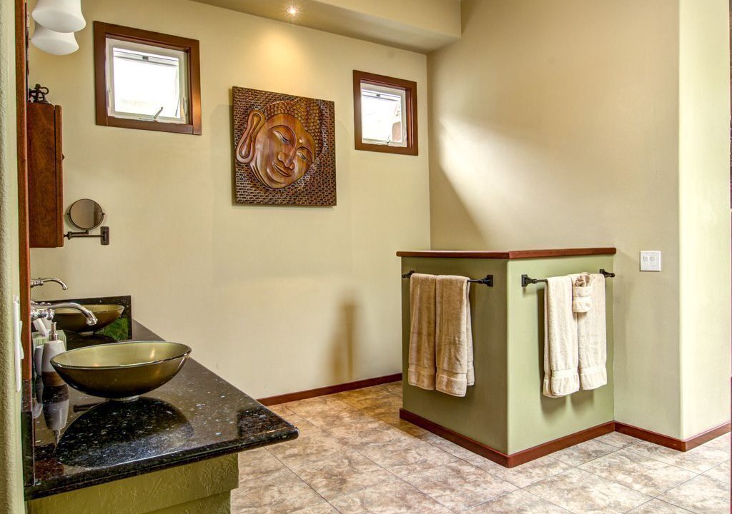 Photo of Bathroom in Keaau