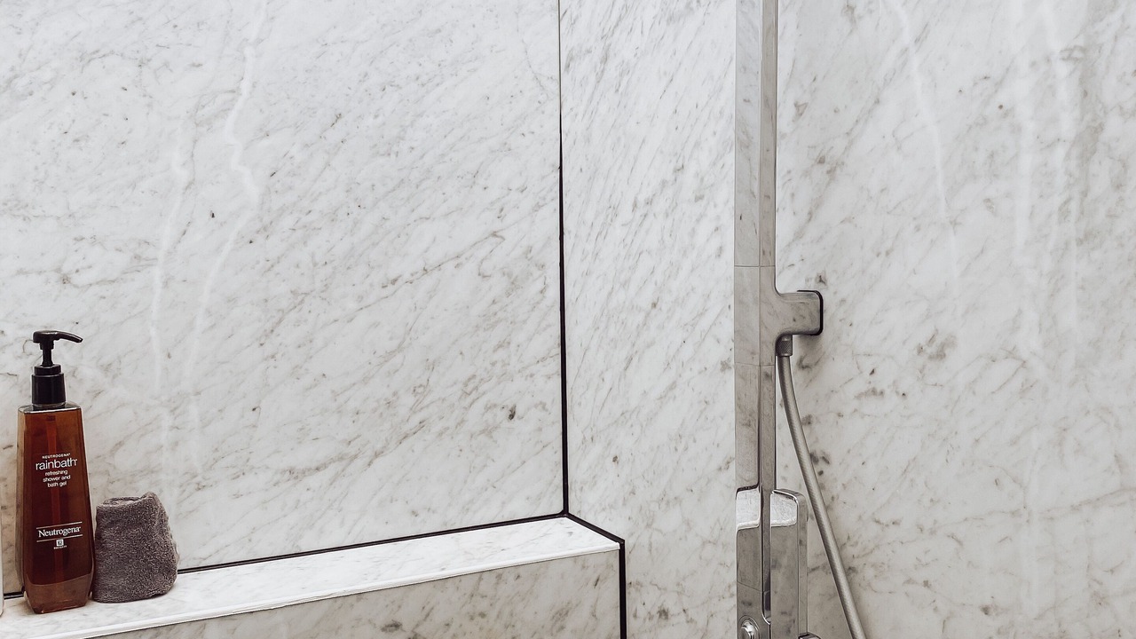 Photo of Bathroom in Downtown Honolulu