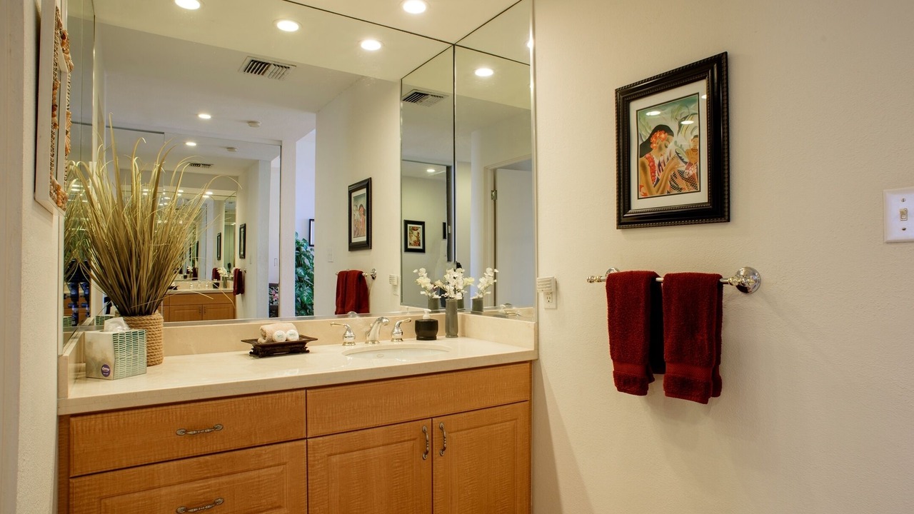 Photo of Bathroom in Kapalua