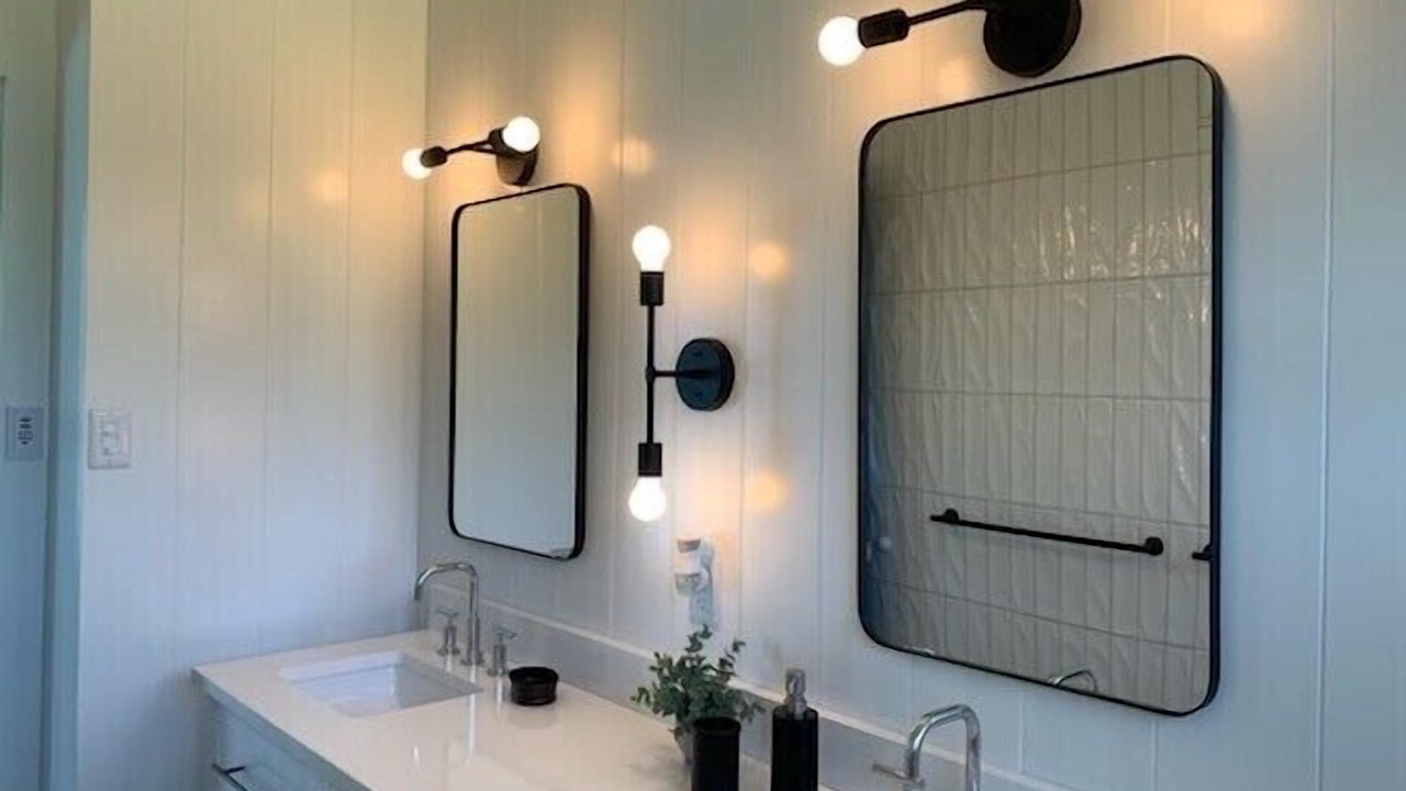 Photo of Bathroom in Spreckelsville