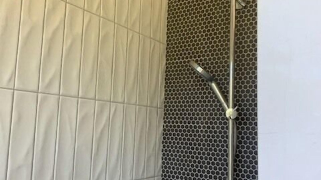 Photo of Bathroom in Spreckelsville