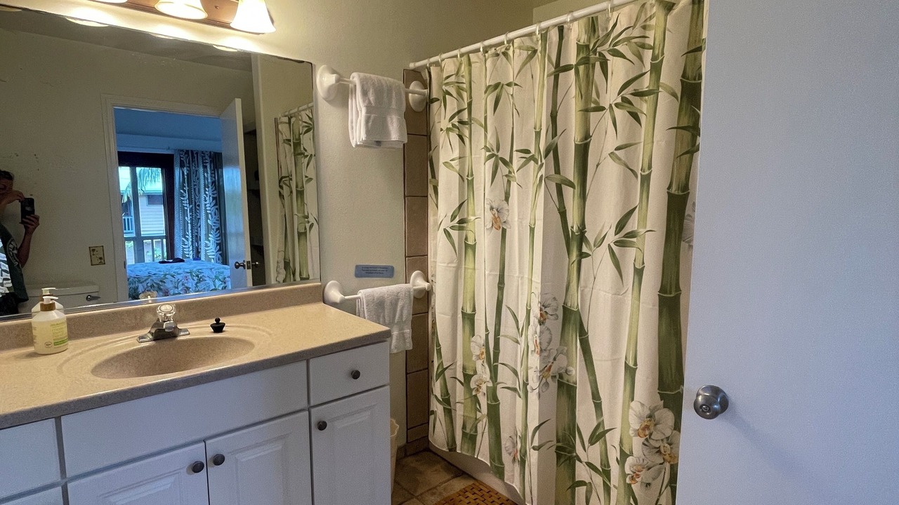Photo of Bathroom in Honaunau-Napoopoo