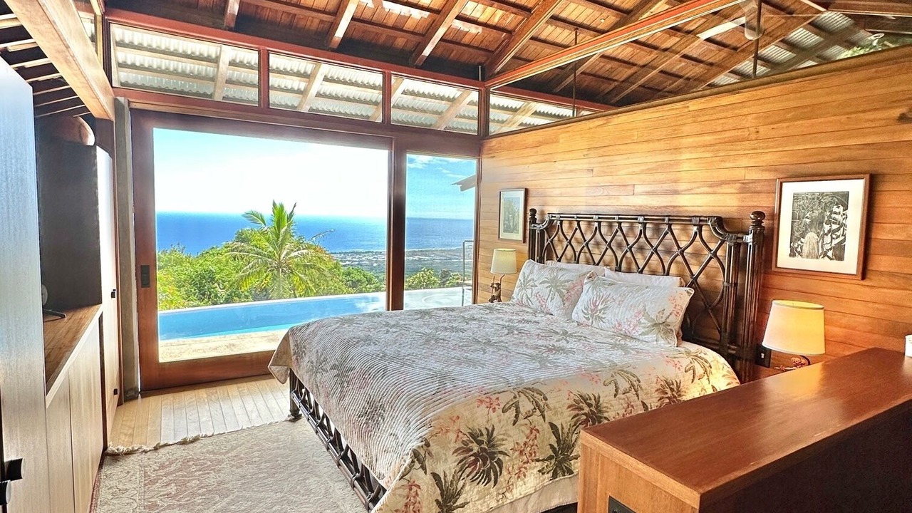 Photo of Bedroom in Holualoa