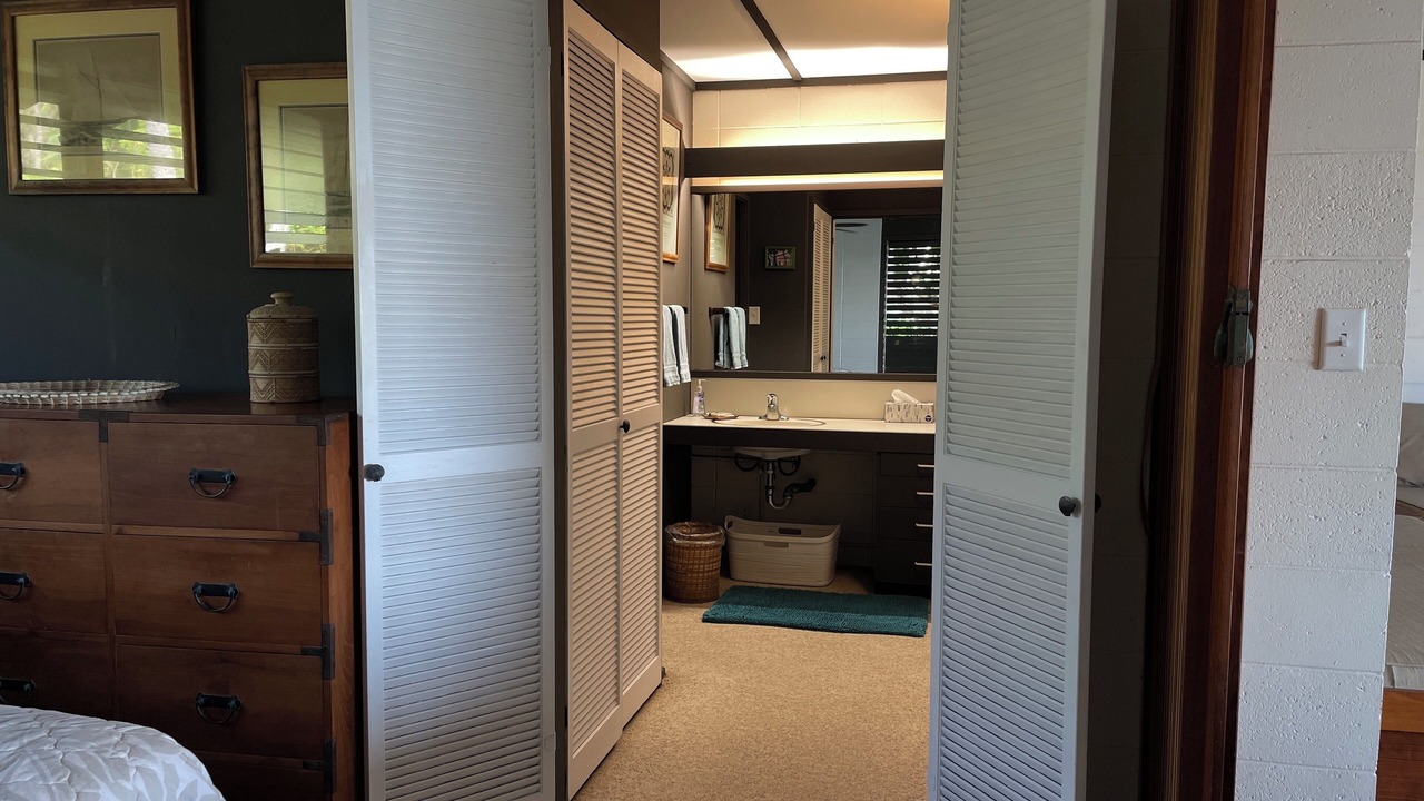 Photo of Bathroom in Waialua