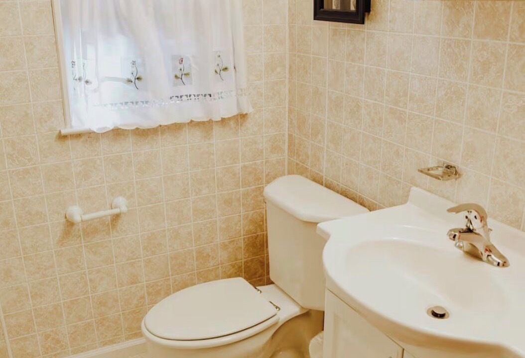 Photo of Bathroom in Huddleston