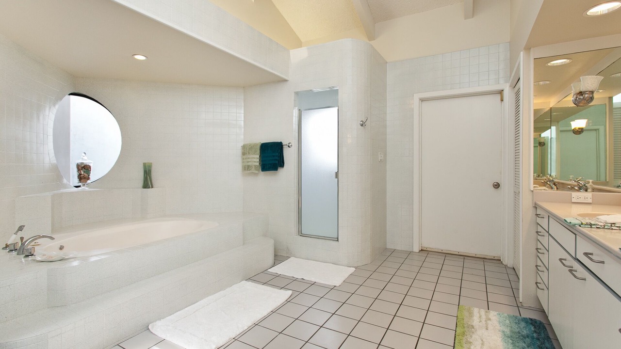 Photo of Bathroom in Lanikai