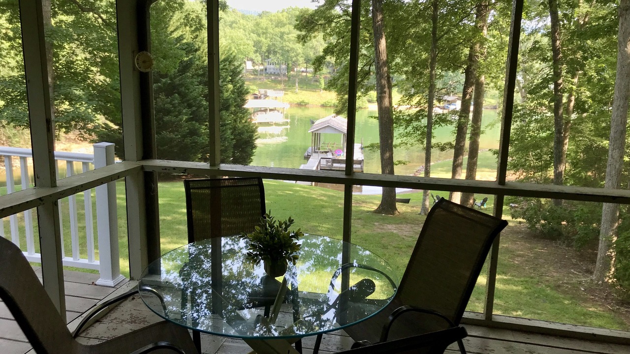 Photo of Outdoor in Huddleston
