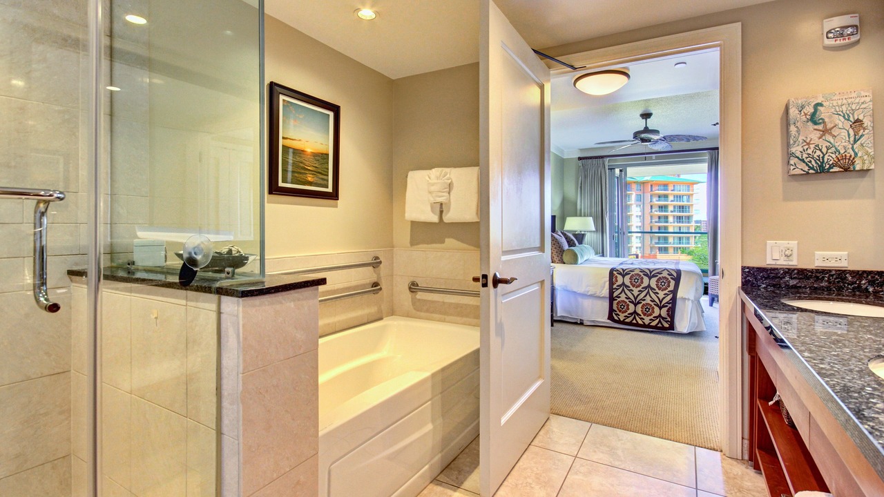 Photo of Bathroom in Honokowai