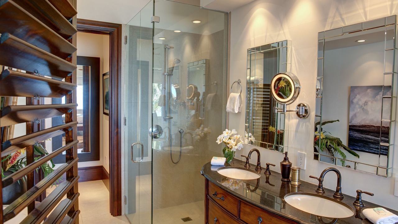 Photo of Bathroom in Kihei