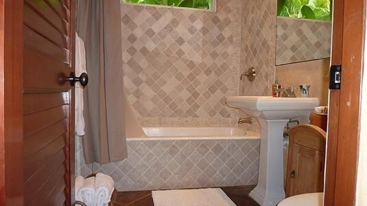 Photo of Bathroom in Hamakuapoko