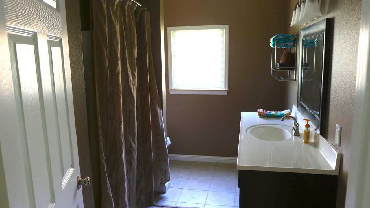 Photo of Bathroom in Kapoho